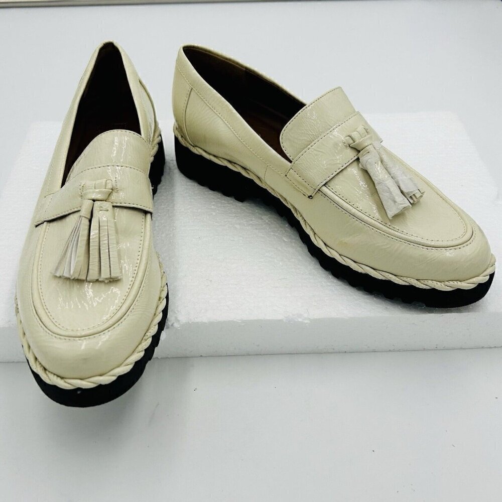 Franco Sarto Carolynn Womens Sz 8.5 Lug Sole Tassel Patent Leather Loafers Ivory